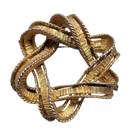Lisner Intertwined Star Ribbon Brooch Gold Plated Textured Bow Vintage Pin - Picture 9 of 11